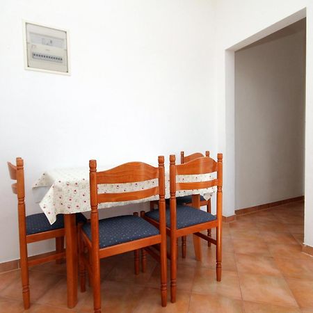 Apartments With A Parking Space Jelsa, Hvar - 8765 젤사 객실 사진
