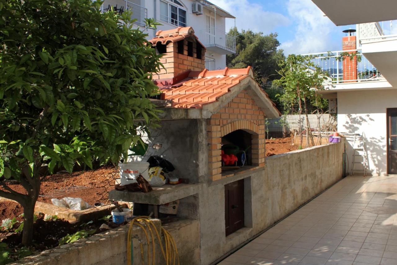 Apartments With A Parking Space Jelsa, Hvar - 8765 젤사 외부 사진