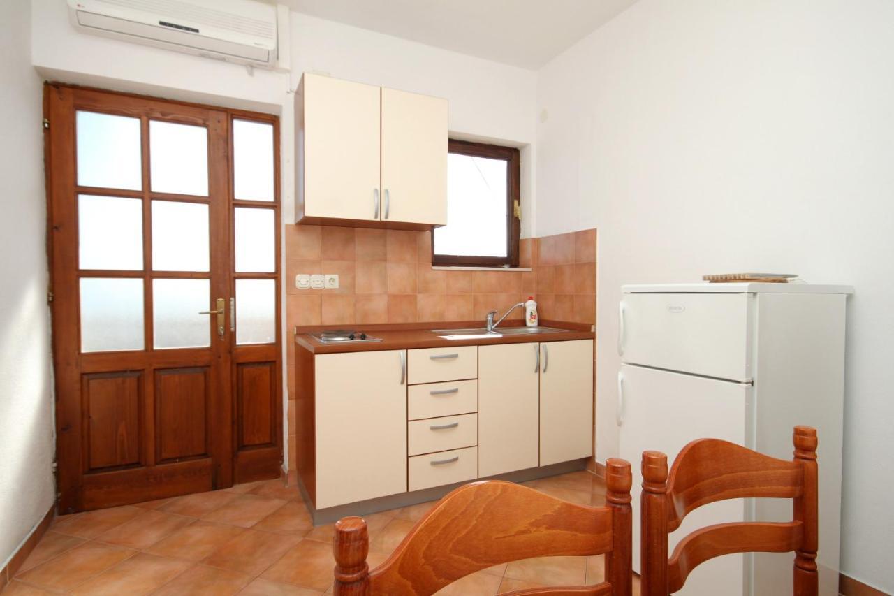 Apartments With A Parking Space Jelsa, Hvar - 8765 젤사 외부 사진